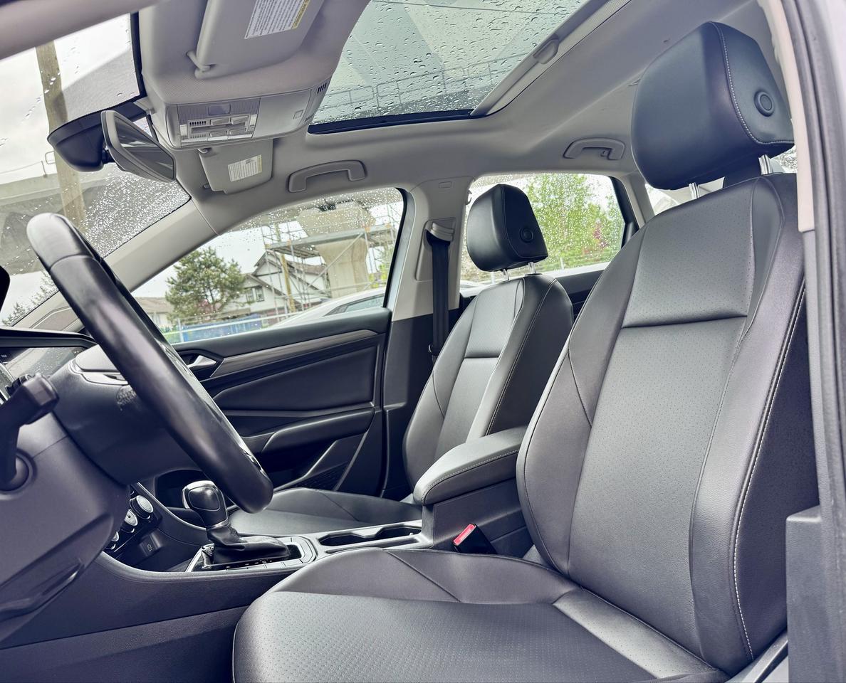 2019 Volkswagen Jetta FINANCING AVAILABLE Photo9