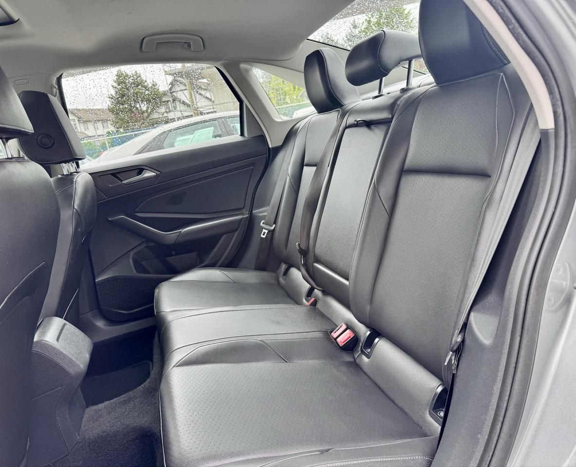 2019 Volkswagen Jetta FINANCING AVAILABLE Photo14