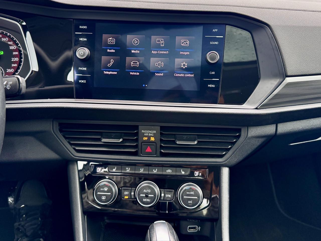 2019 Volkswagen Jetta FINANCING AVAILABLE Photo13