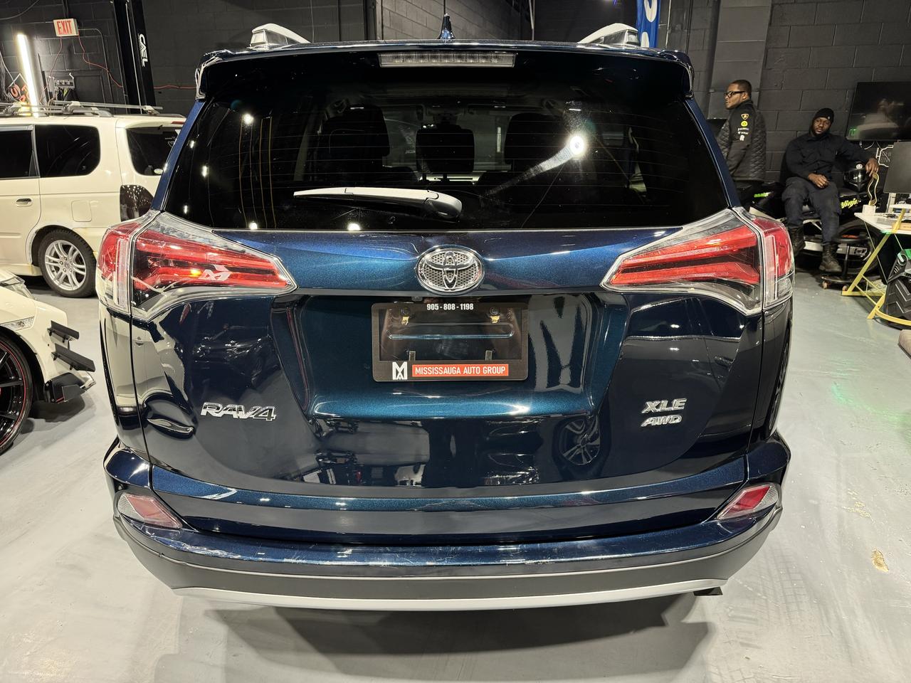 2017 Toyota RAV4 AWD 4dr XLE Photo