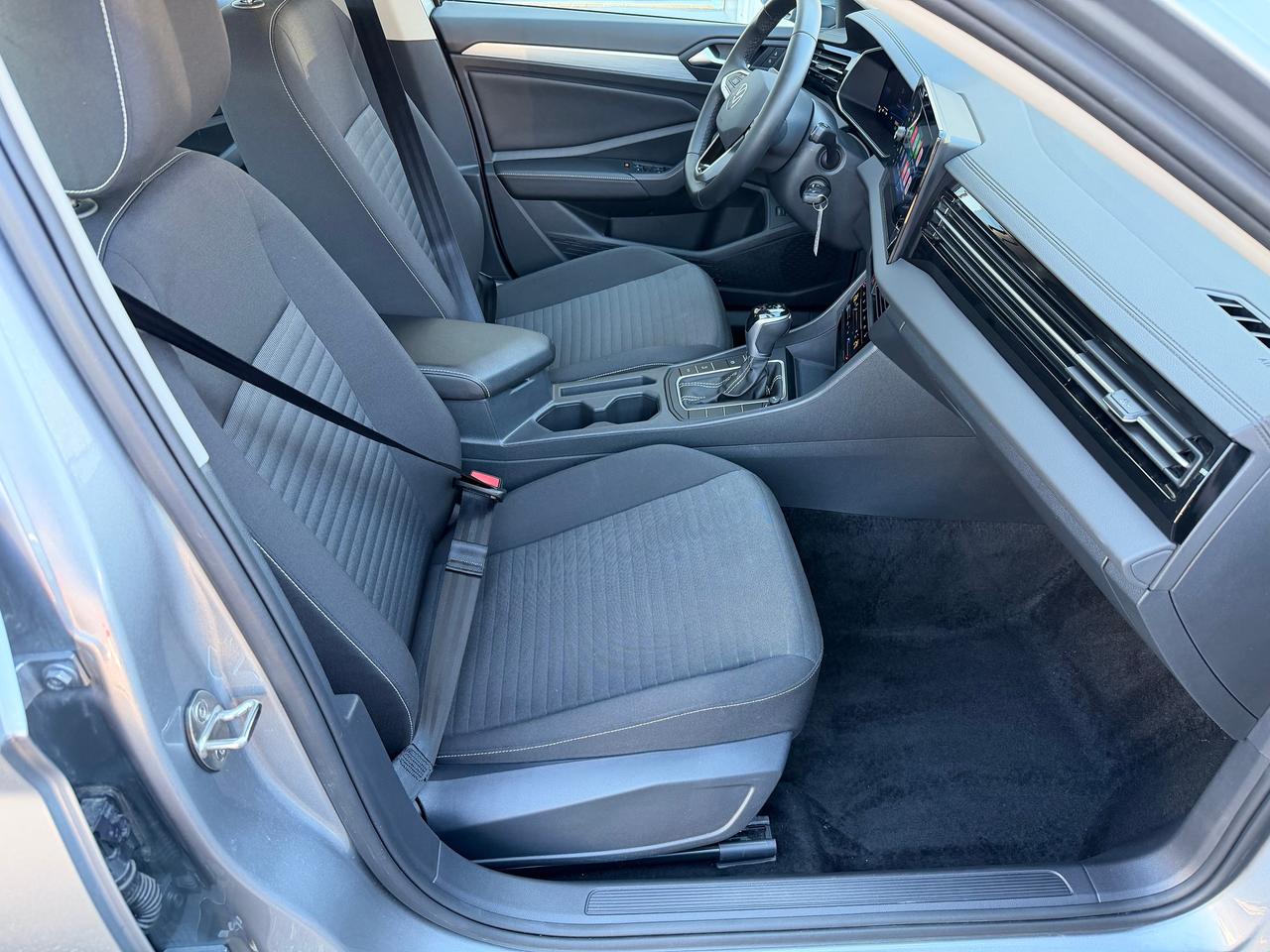 2025 Volkswagen Jetta Trendline+Driver Assist+Heated Seats+CLEAN CARFAX Photo92