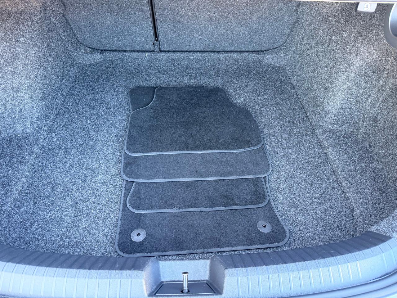 2025 Volkswagen Jetta Trendline+Driver Assist+Heated Seats+CLEAN CARFAX Photo96