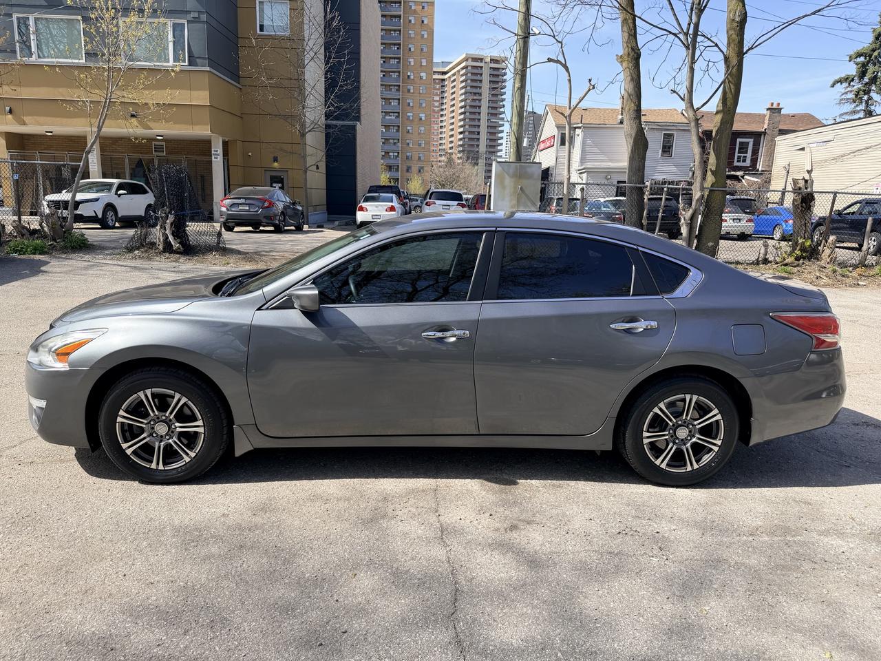 2015 Nissan Altima 2.5S | BACKUP CAM | ALLOYS Photo