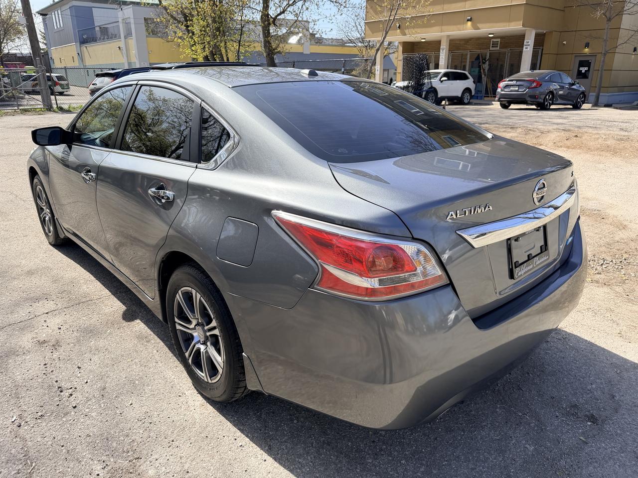 2015 Nissan Altima 2.5S | BACKUP CAM | ALLOYS Photo