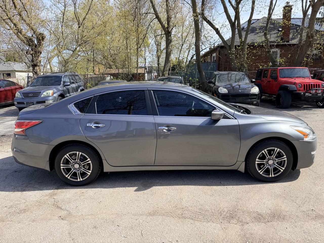 2015 Nissan Altima 2.5S | BACKUP CAM | ALLOYS Photo