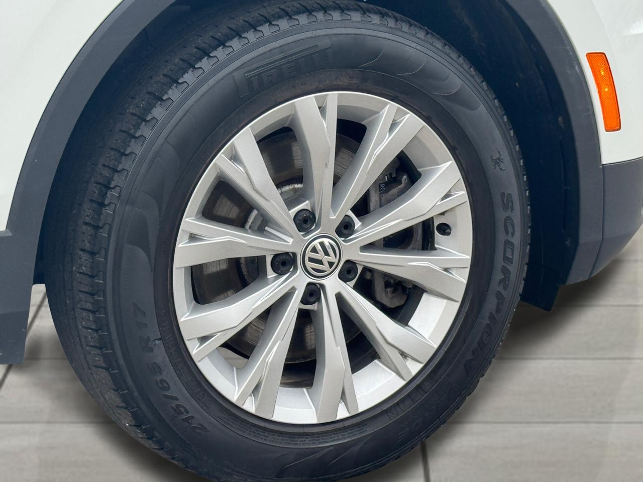 2018 Volkswagen Tiguan Trendline 4MOTION+New Tires+SUPER CLEAN Photo
