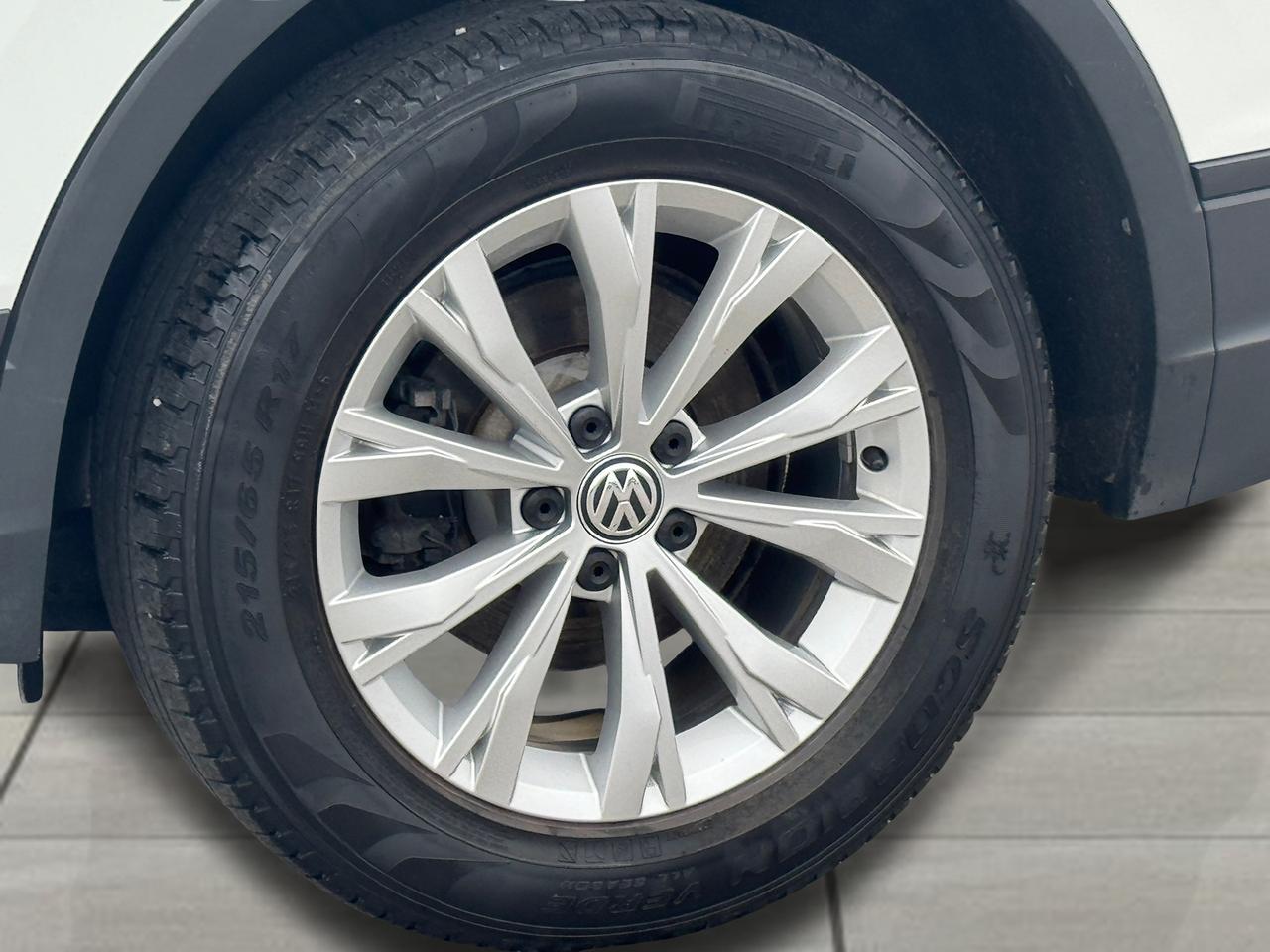 2018 Volkswagen Tiguan Trendline 4MOTION+New Tires+SUPER CLEAN Photo