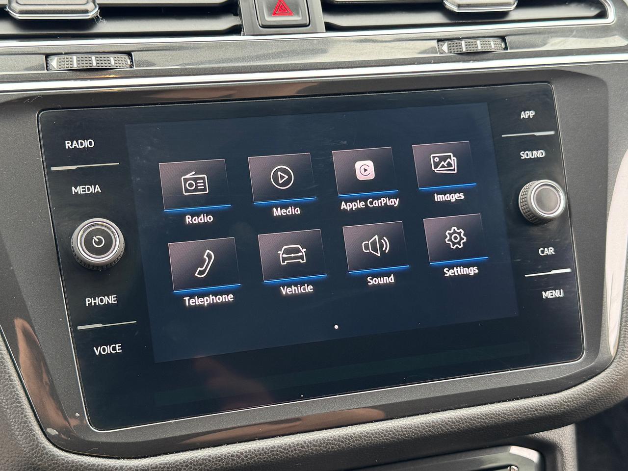 2018 Volkswagen Tiguan Trendline 4MOTION+New Tires+SUPER CLEAN Photo