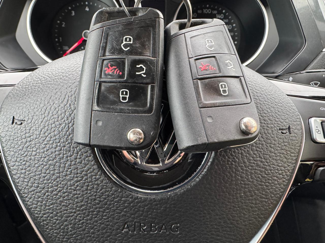 2018 Volkswagen Tiguan Trendline 4MOTION+New Tires+SUPER CLEAN Photo