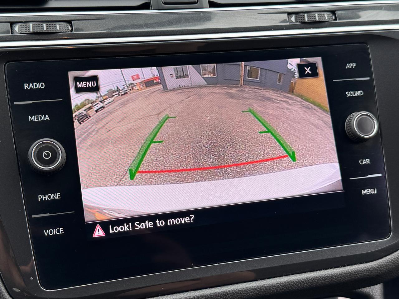 2018 Volkswagen Tiguan Trendline 4MOTION+New Tires+SUPER CLEAN Photo