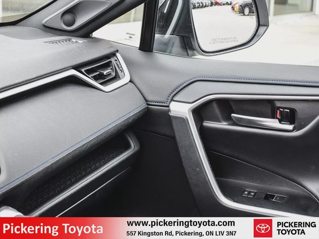 2023 Toyota RAV4 Hybrid XSE Photo