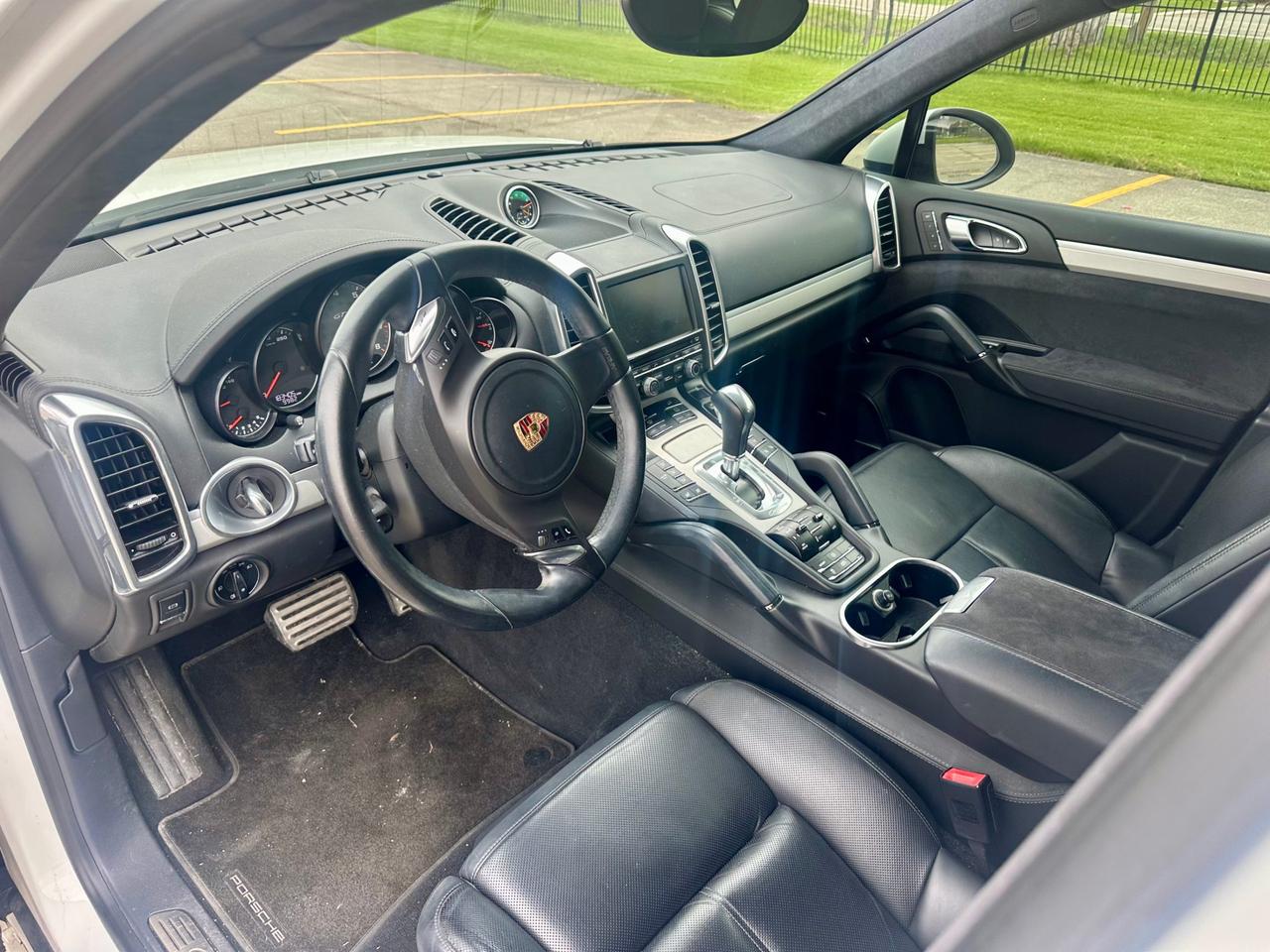 2014 Porsche Cayenne AWD 4dr GTS Photo