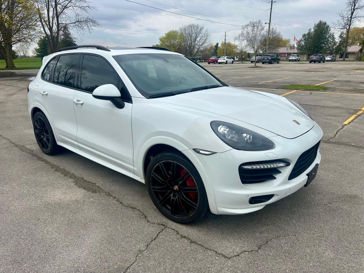2014 Porsche Cayenne AWD 4dr GTS Photo