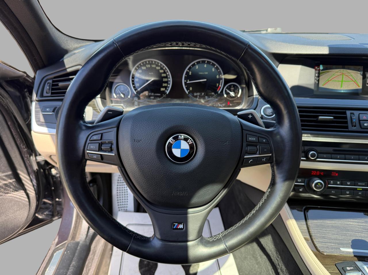 2013 BMW 5 Series 528i xDrive Photo