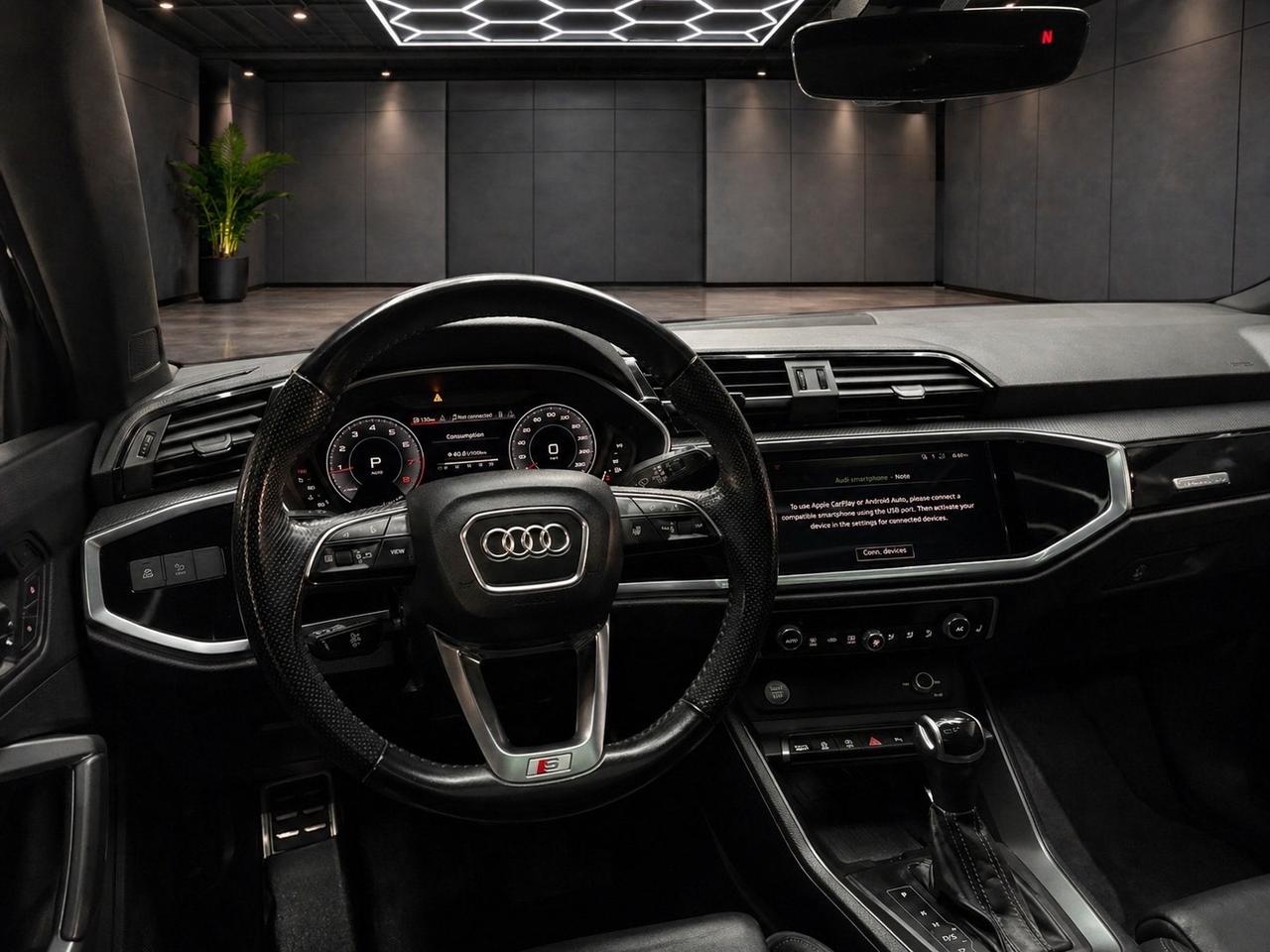 2020 Audi Q3 SLINE QUATTRO Photo4