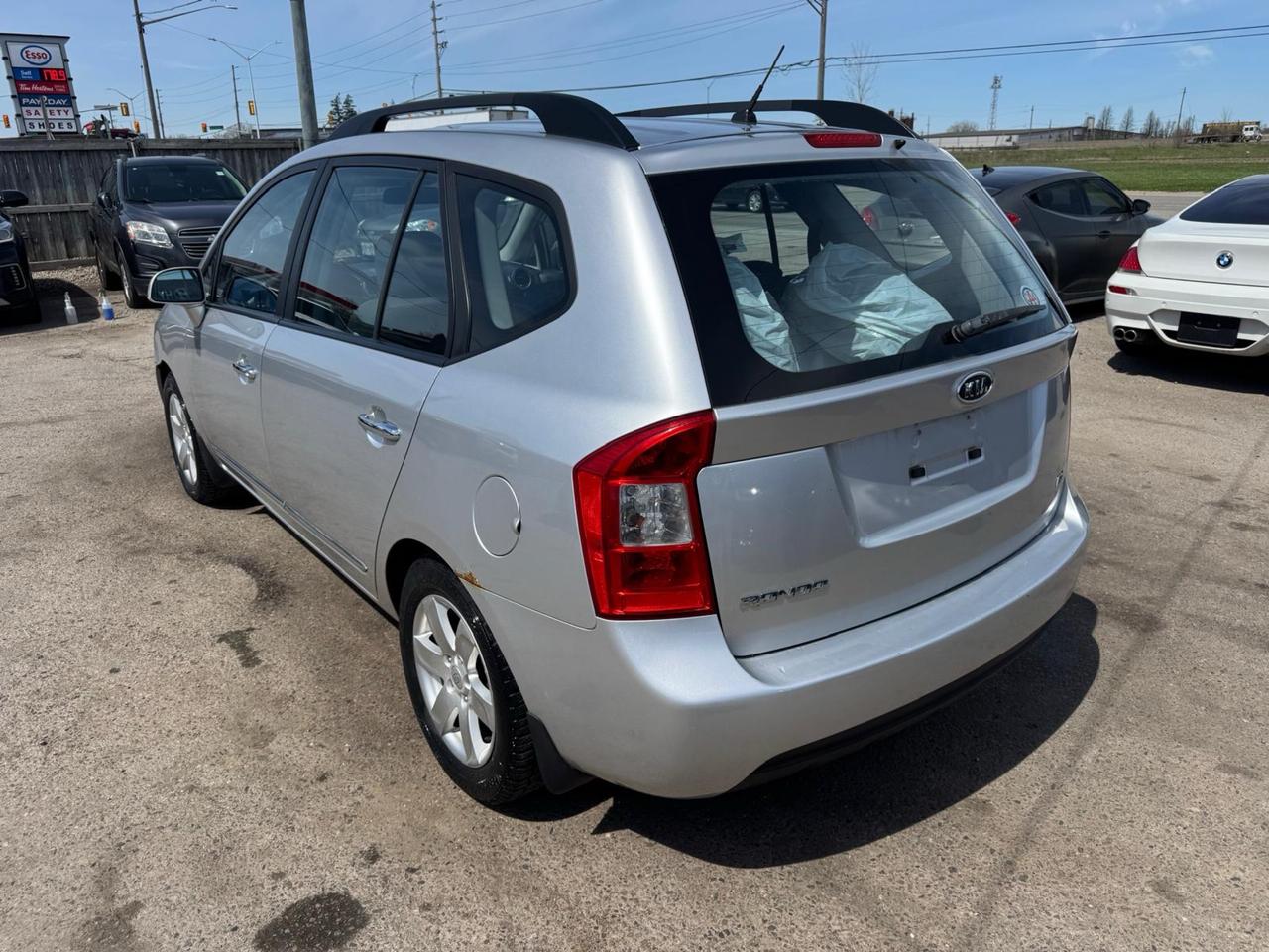 2009 Kia Rondo LX, AUTO, ONLY 93,000KMS, ALLOYS, CERTIFIED Photo