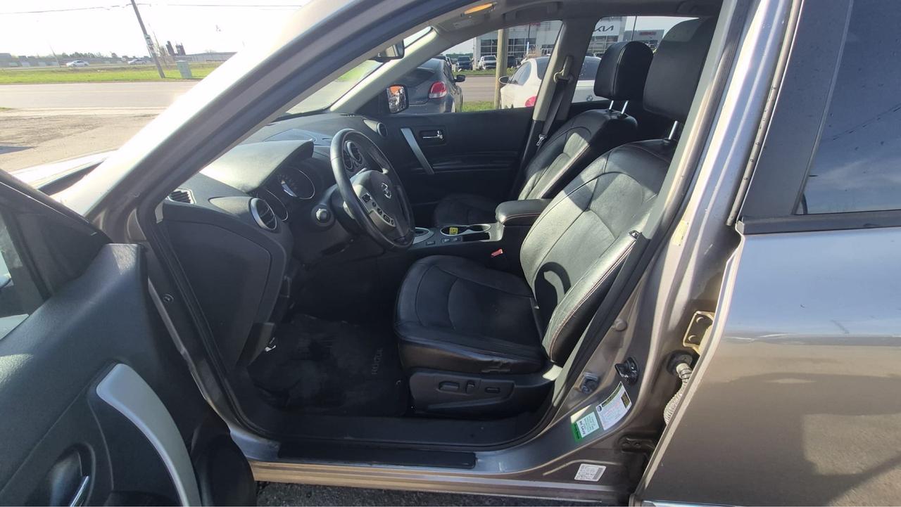 2012 Nissan Rogue SL AWD, 4 CYL, LEATHER, 148KMS, OILED, CERTIFIED Photo