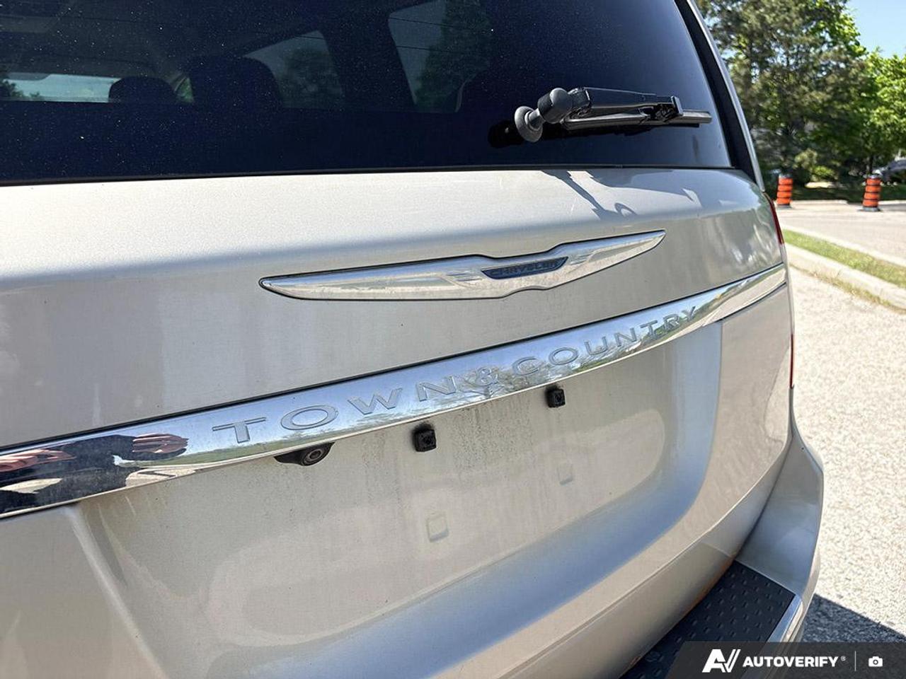 2014 Chrysler Town & Country Touring 29K|PWR LIFTGATE|REVERSE CAM Photo