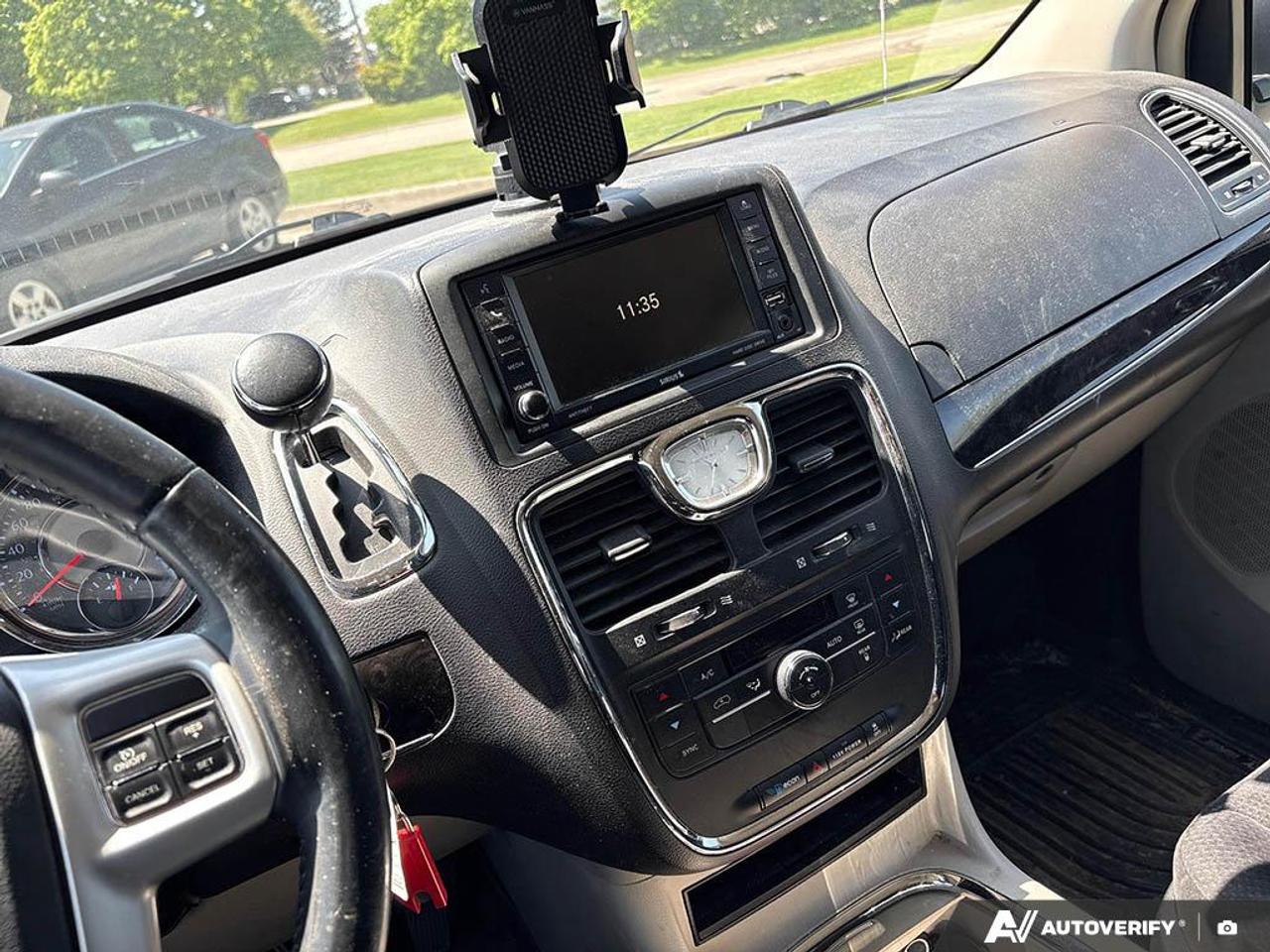 2014 Chrysler Town & Country Touring 29K|PWR LIFTGATE|REVERSE CAM Photo