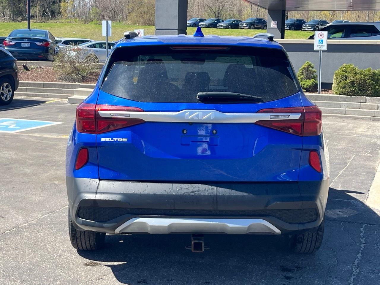 2022 Kia Seltos LX FWD Photo
