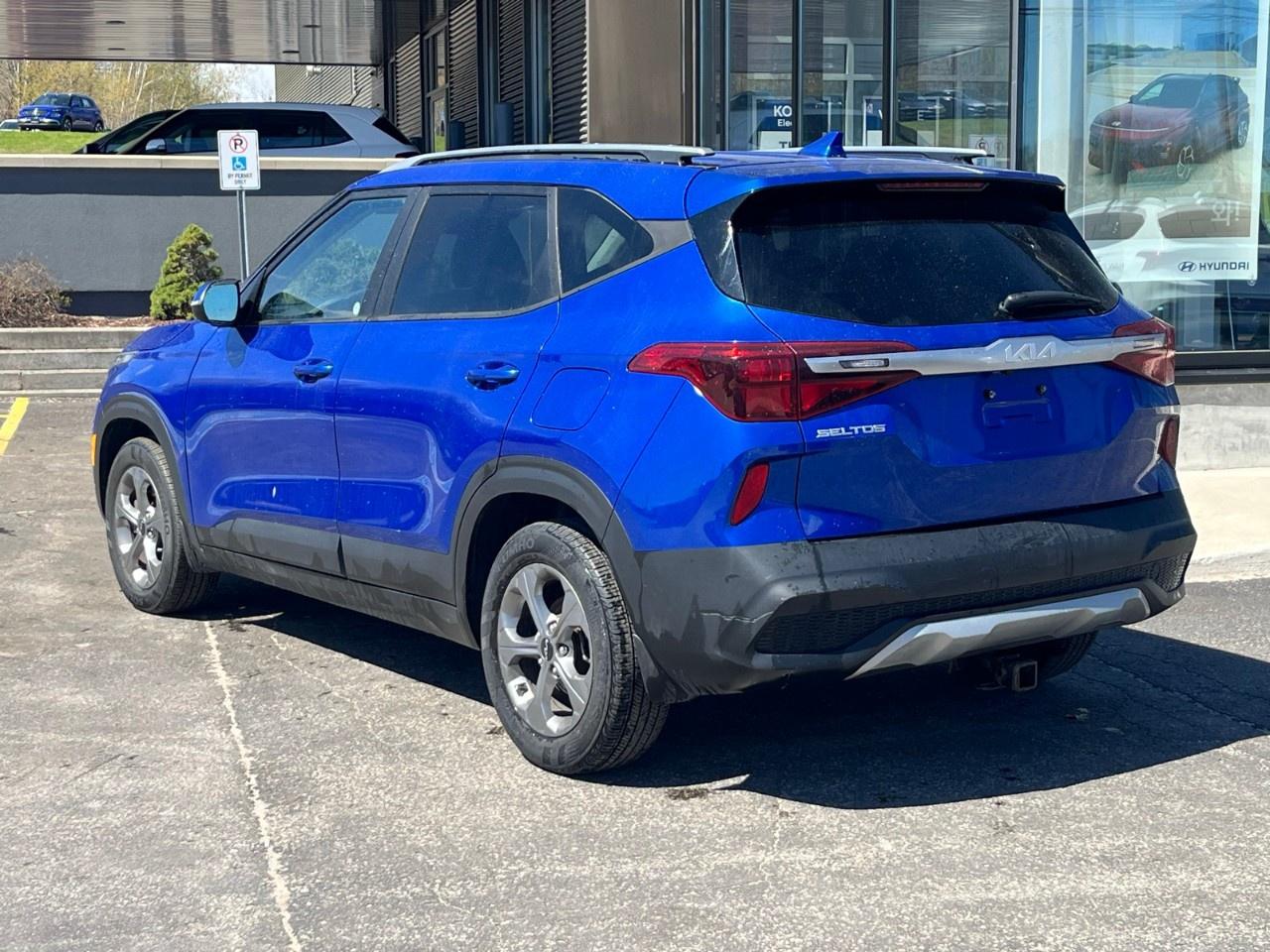 2022 Kia Seltos LX FWD Photo