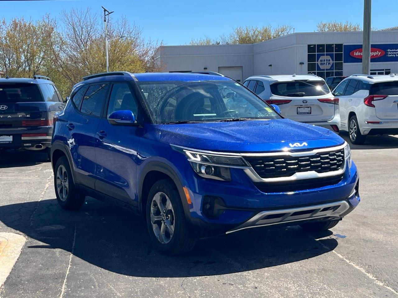 2022 Kia Seltos LX FWD Photo