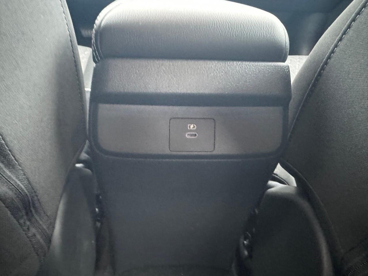 2026 Nissan Sentra SV SEDAN Photo