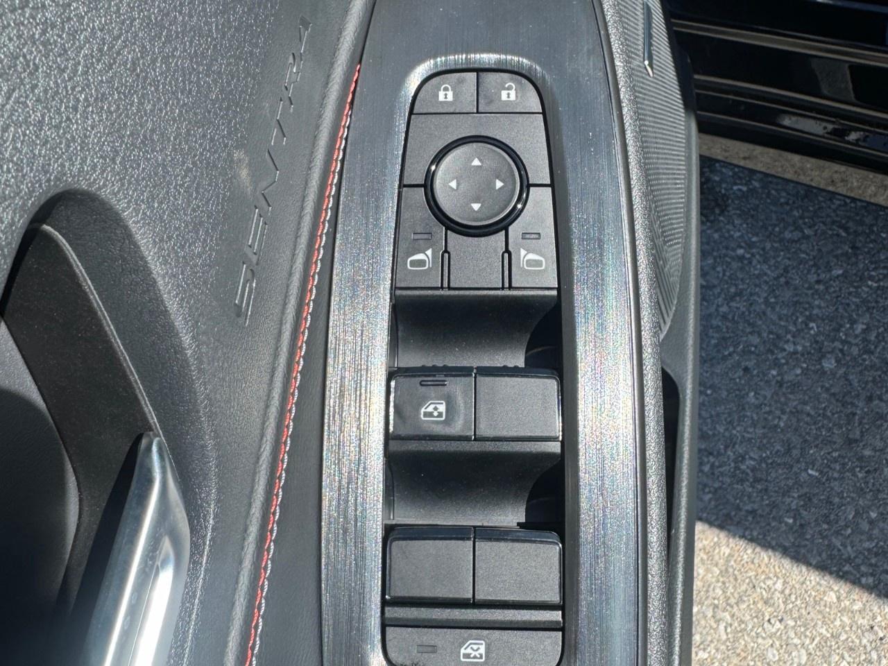 2026 Nissan Sentra SR SEDAN Photo