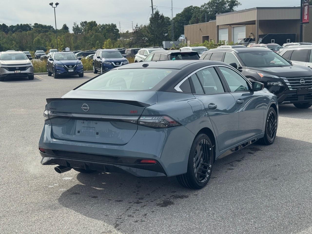 2026 Nissan Sentra SR SEDAN Photo3