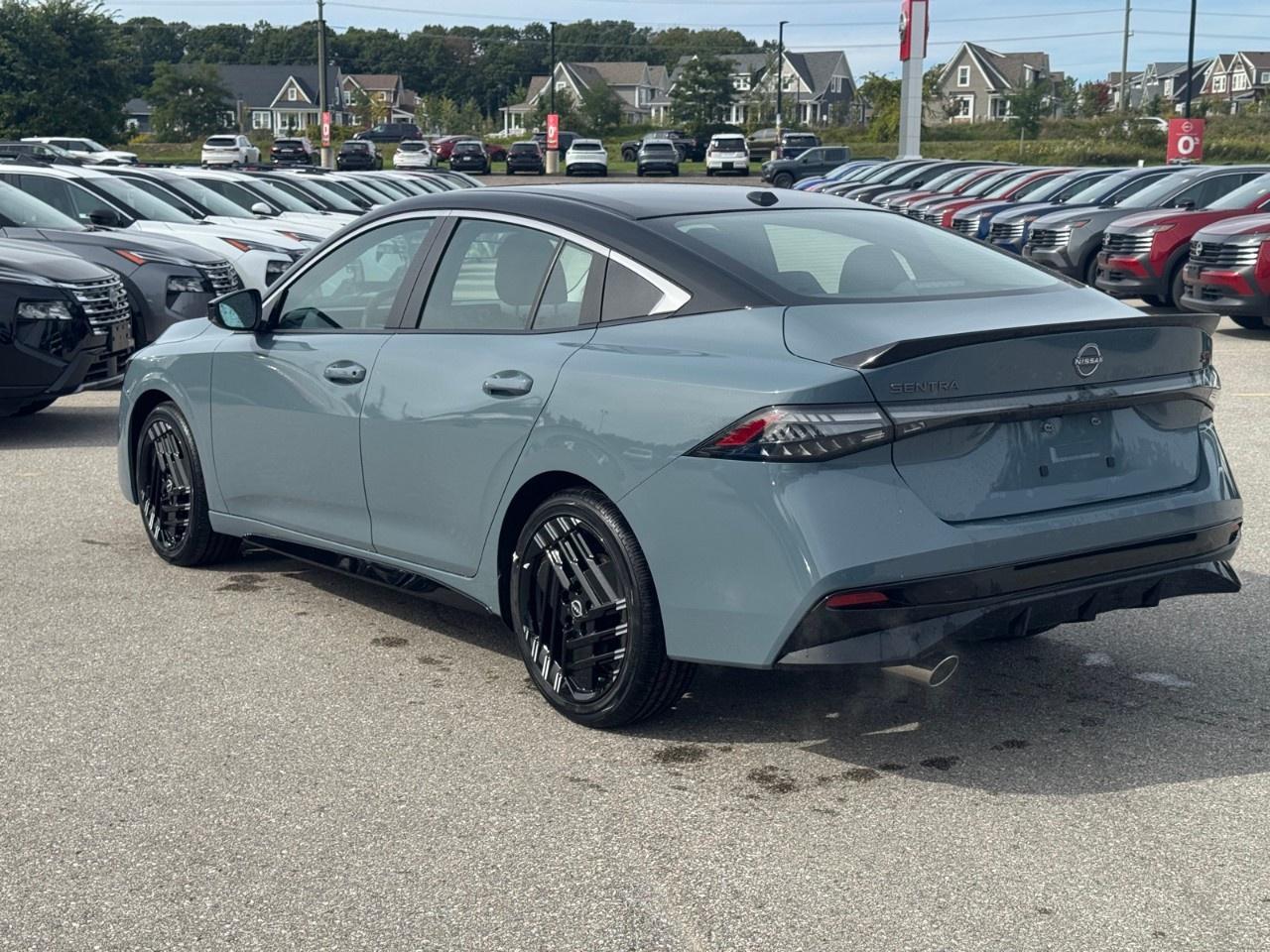 2026 Nissan Sentra SR SEDAN Photo