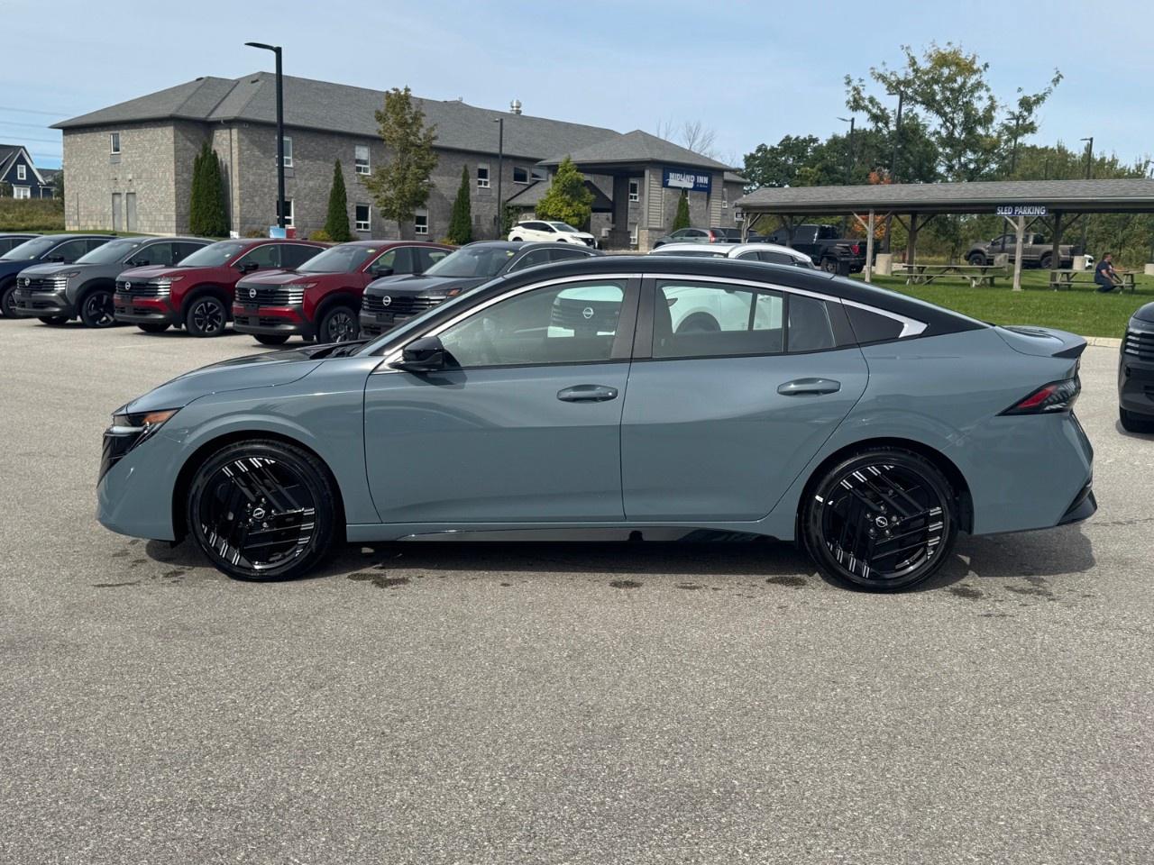2026 Nissan Sentra SR SEDAN Photo