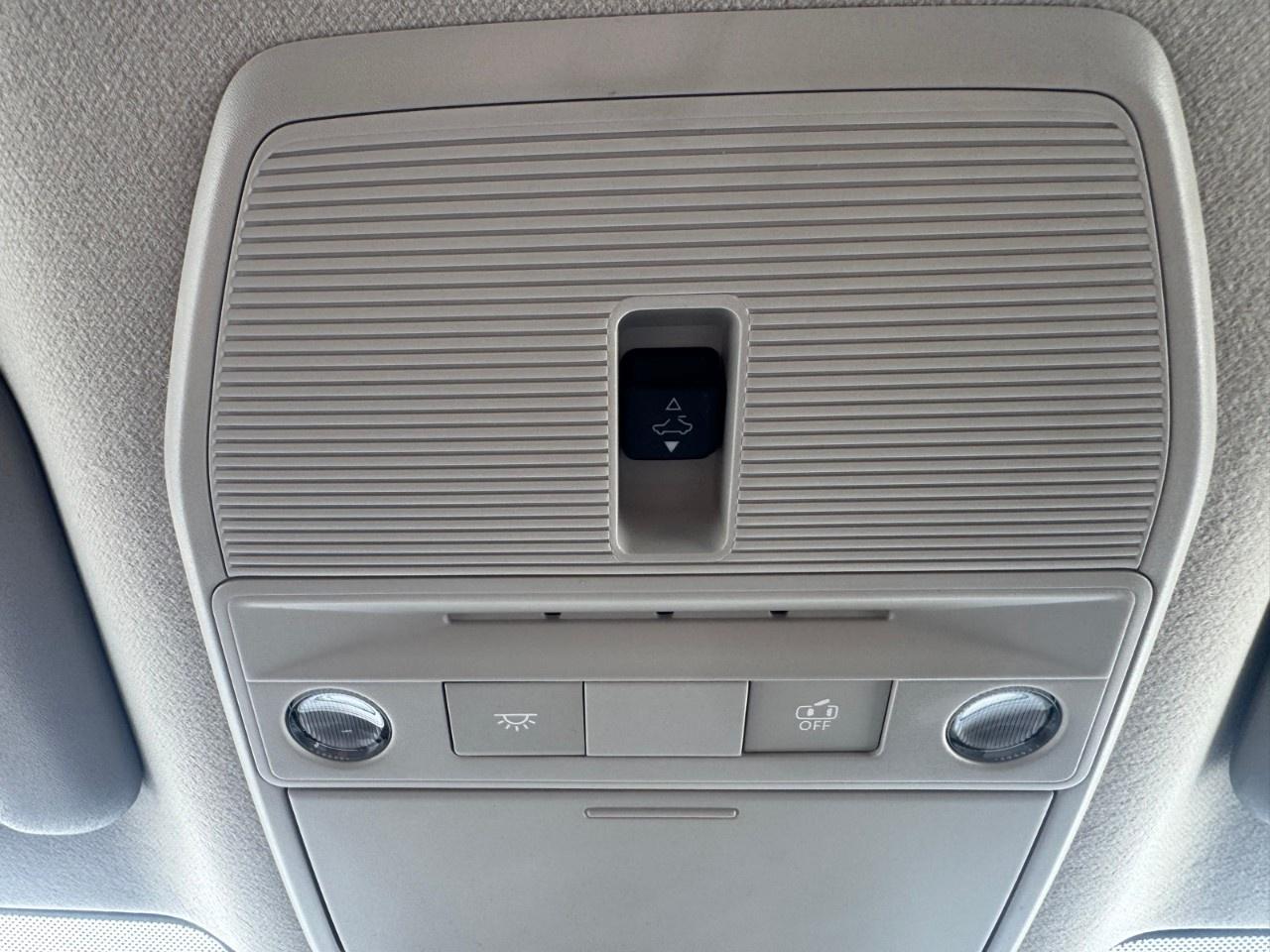 2026 Nissan Sentra SR SEDAN Photo