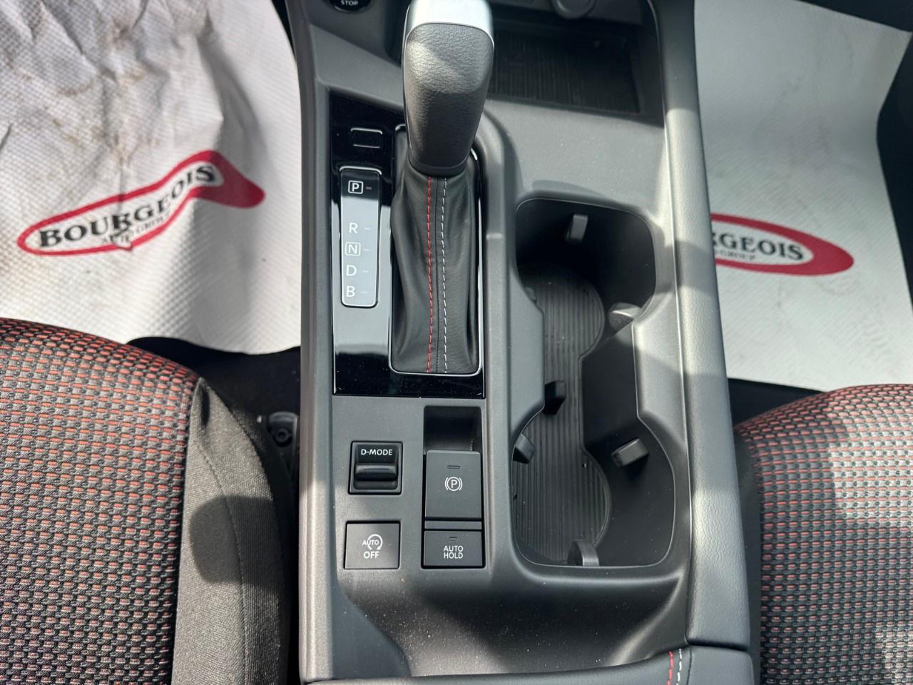 2026 Nissan Sentra SR SEDAN Photo