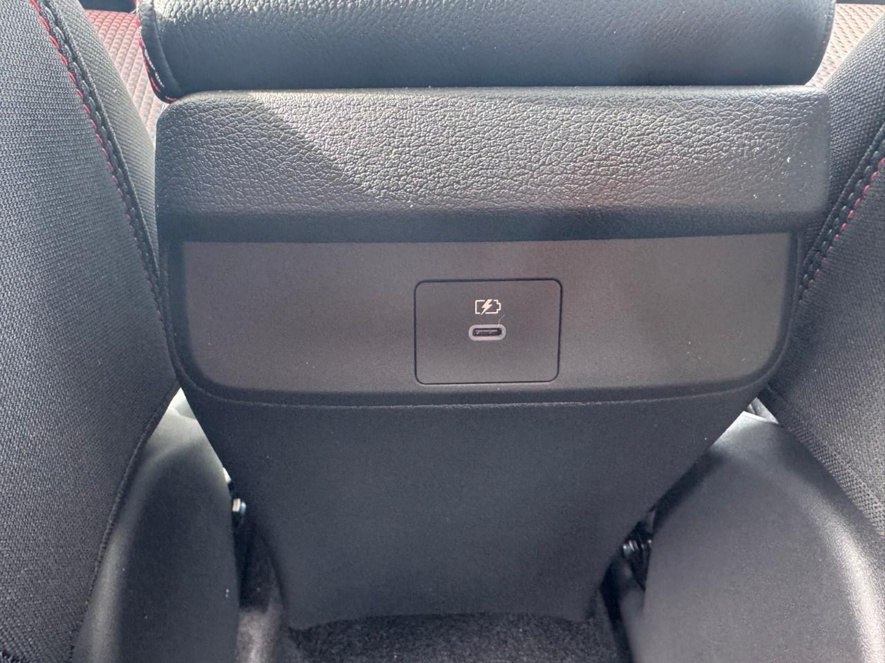 2026 Nissan Sentra SR SEDAN Photo