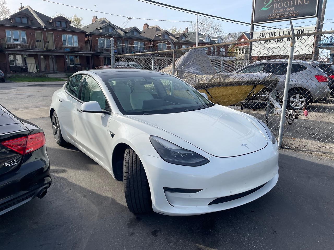 2021 Tesla Model 3 Standard Range Plus *WHITE INTERIOR, HEATED SEATS* Photo