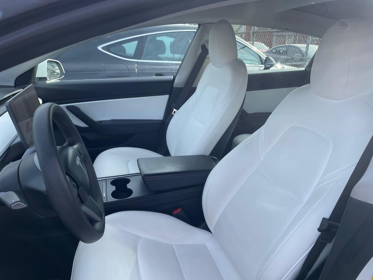 2021 Tesla Model 3 Standard Range Plus *WHITE INTERIOR, HEATED SEATS* Photo