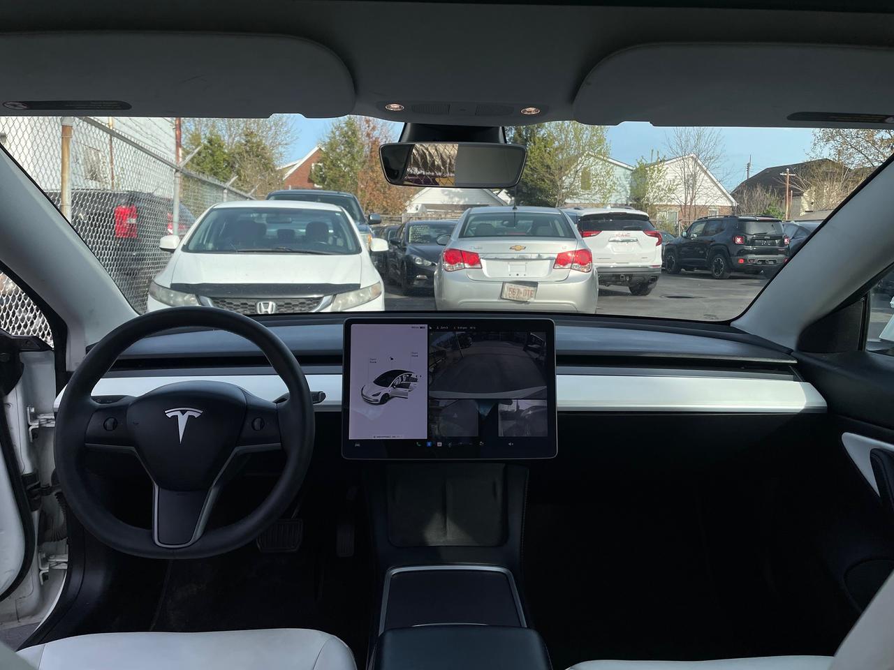 2021 Tesla Model 3 Standard Range Plus *WHITE INTERIOR, HEATED SEATS* Photo