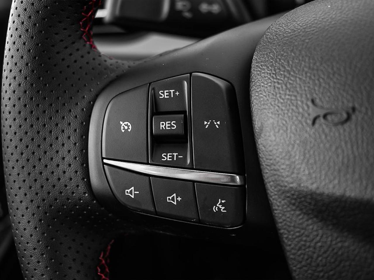 2026 Ford Escape ST-Line AWD Photo