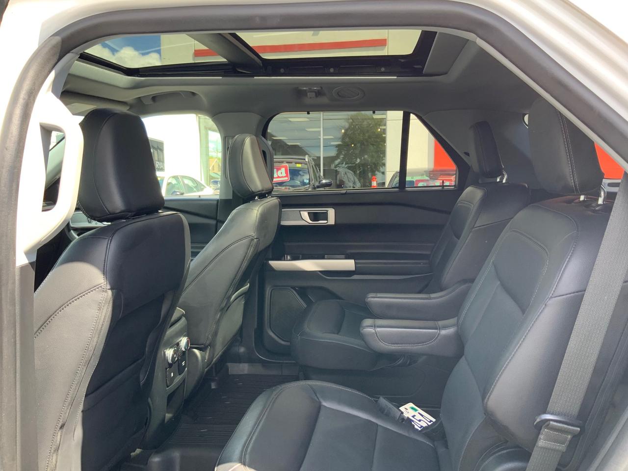 2021 Ford Explorer LIMITED Photo