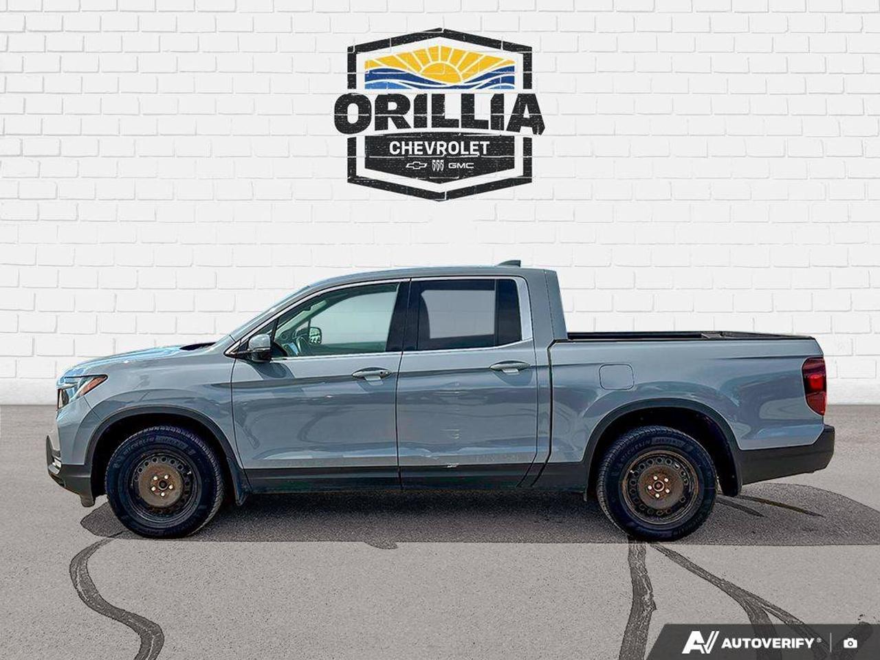 2023 Honda Ridgeline Touring | Panoramic Sunroof | Navigation System Photo