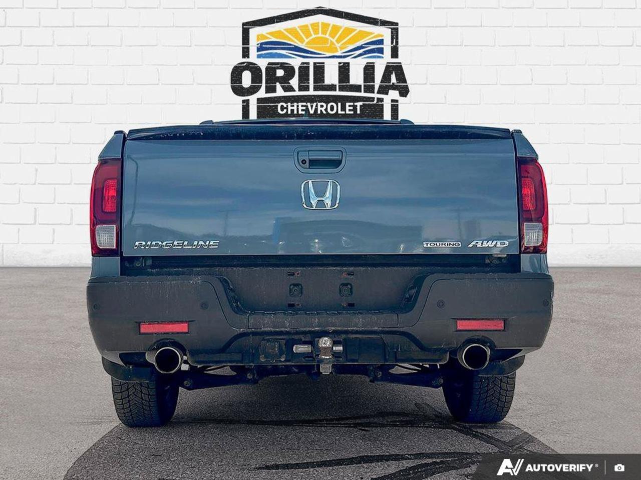 2023 Honda Ridgeline Touring | Panoramic Sunroof | Navigation System Photo