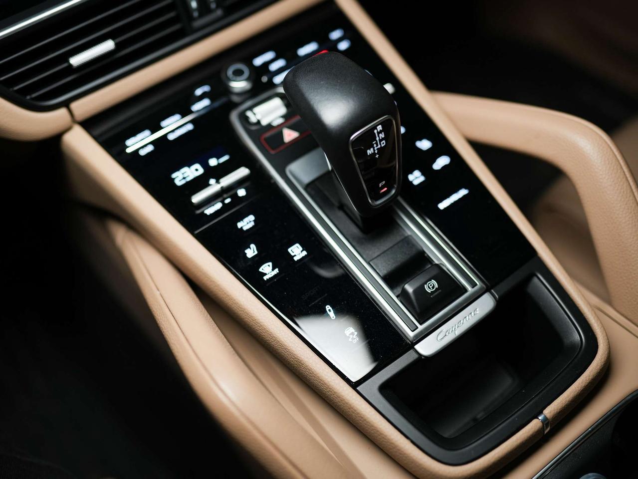 2022 Porsche Cayenne E-HYBRID | PREMIUM & ASSISTANCE PKG | BOSE | 20 IN Photo