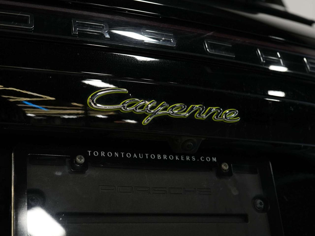 2022 Porsche Cayenne E-HYBRID | PREMIUM & ASSISTANCE PKG | BOSE | 20 IN Photo