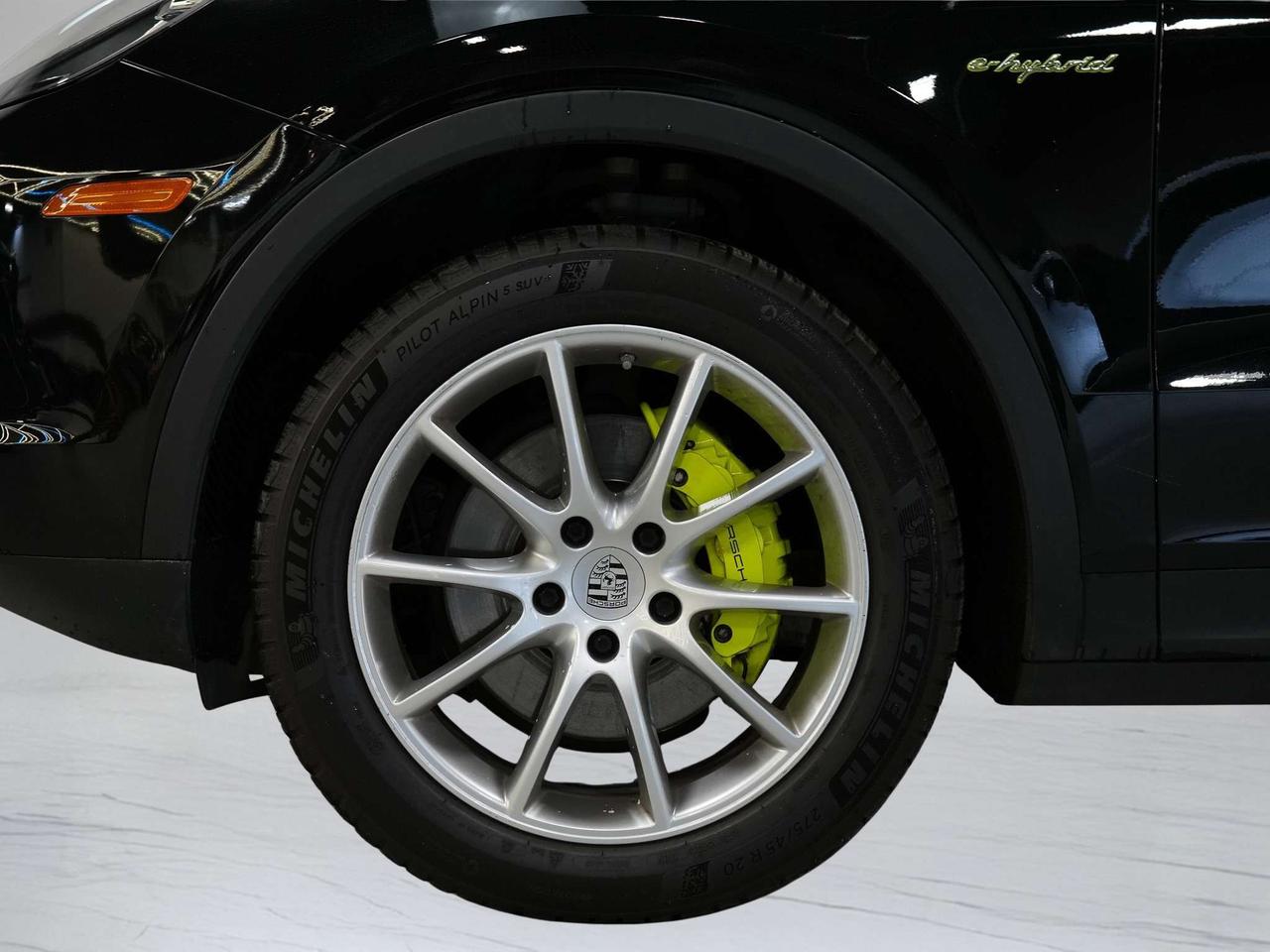 2022 Porsche Cayenne E-HYBRID | PREMIUM & ASSISTANCE PKG | BOSE | 20 IN Photo