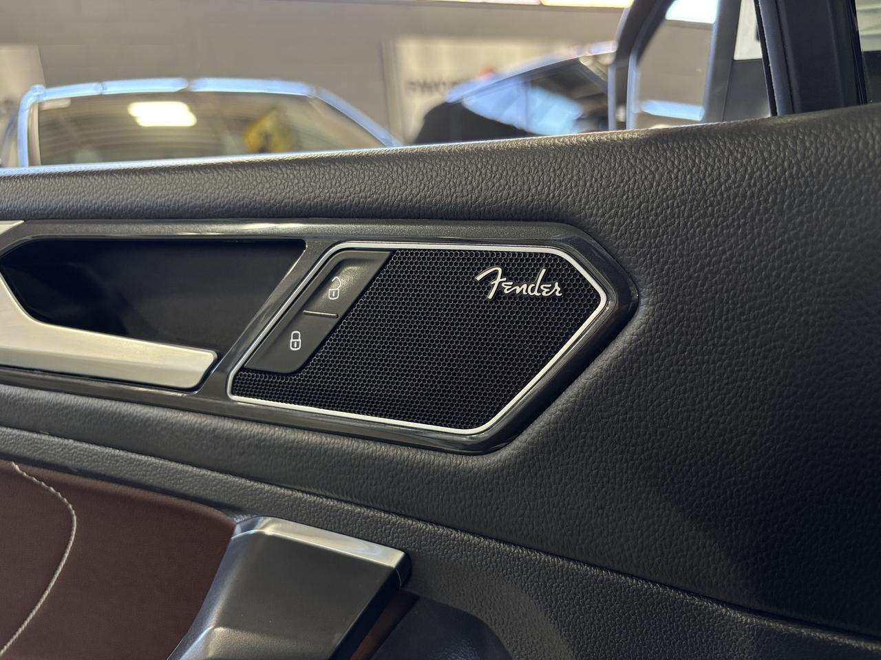 2023 Volkswagen Tiguan R-Line|4MOTION|NAV|FENDERAUDIO|7PASS|BROWNLEATHER| Photo