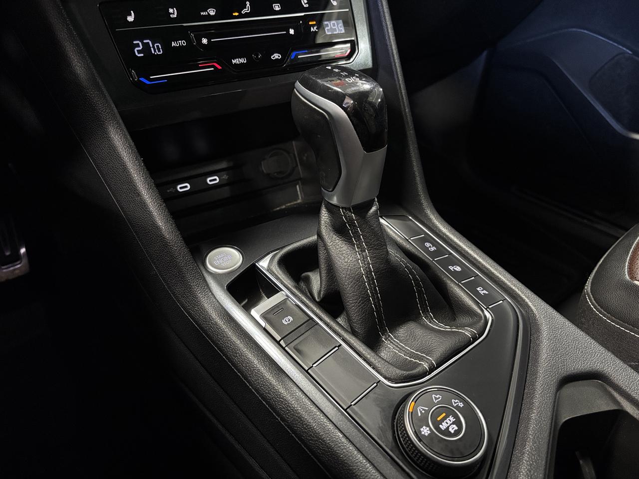 2023 Volkswagen Tiguan R-Line|4MOTION|NAV|FENDERAUDIO|7PASS|BROWNLEATHER| Photo