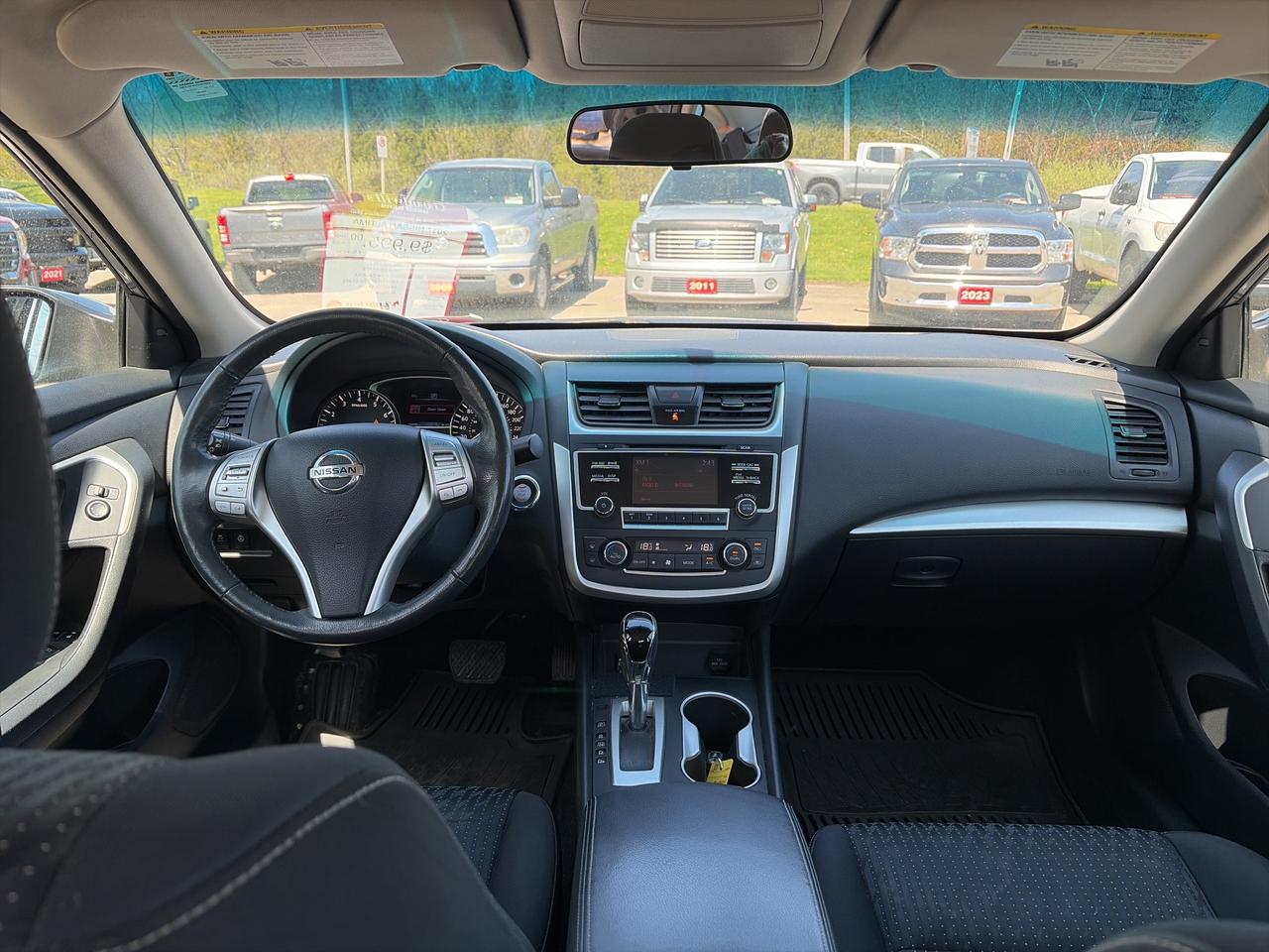 2017 Nissan Altima SV, HEATED SEATS, REMOTE START, BACK UP CAMERA! - Photo #16
