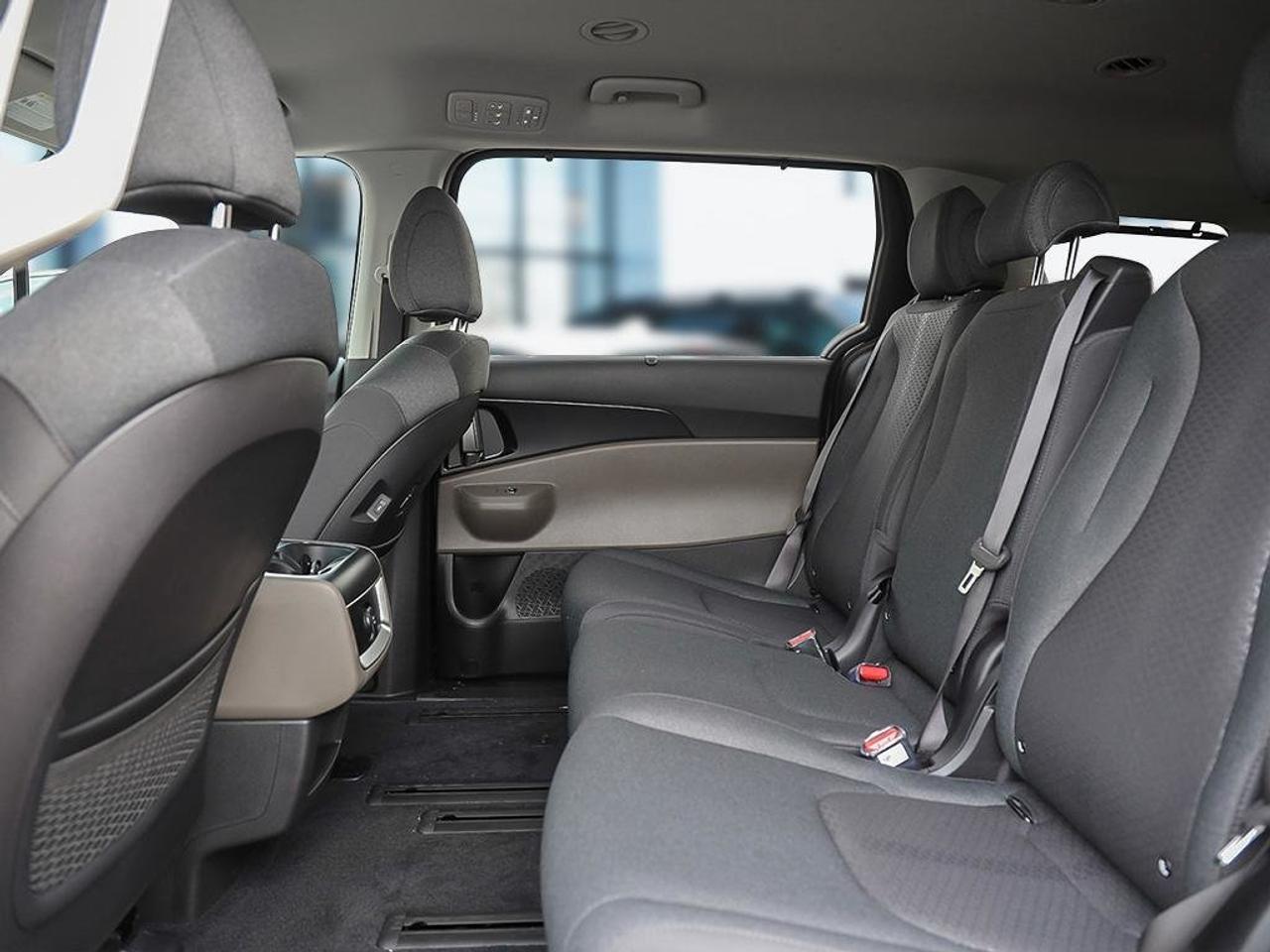 2026 Kia Carnival LX+ Photo
