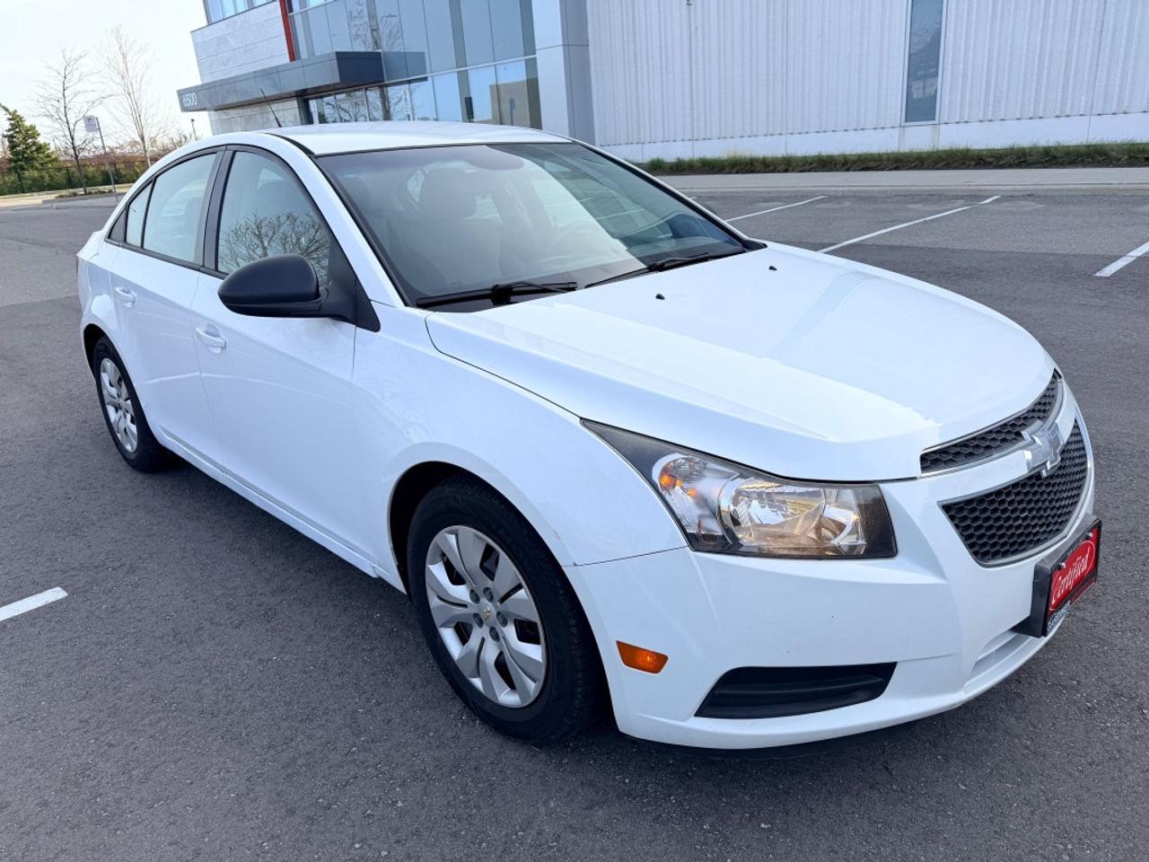 2014 Chevrolet Cruze 4dr Sedan 2LS Photo