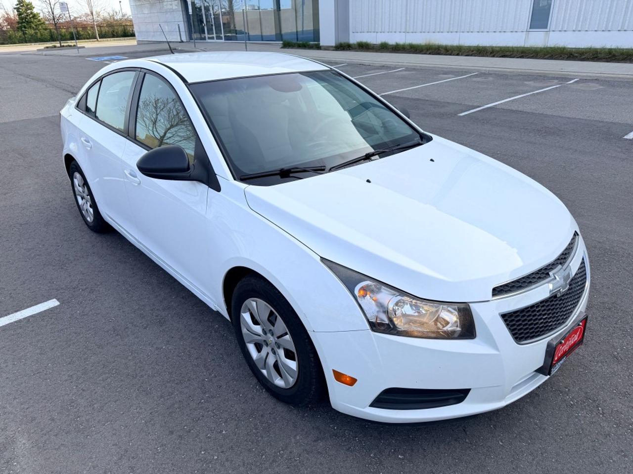 2014 Chevrolet Cruze 4dr Sedan 2LS Photo